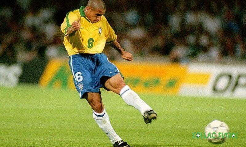 Những ảnh hưởng từ sự kiện cấm đá pen của Roberto Carlos