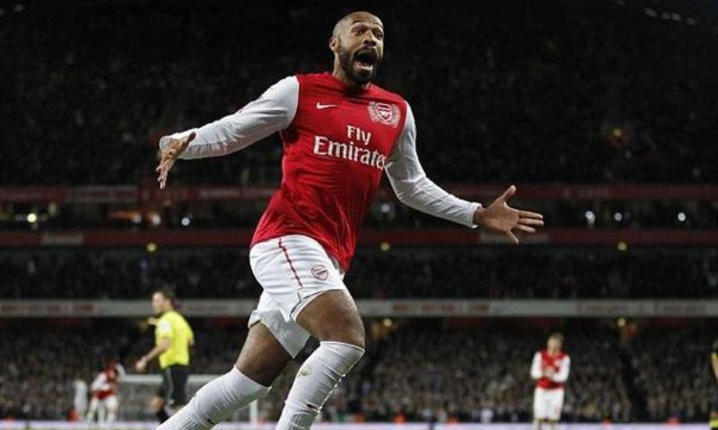 Thierry Henry chạy bao nhiêu km/h? Các chỉ số chi tiết khác